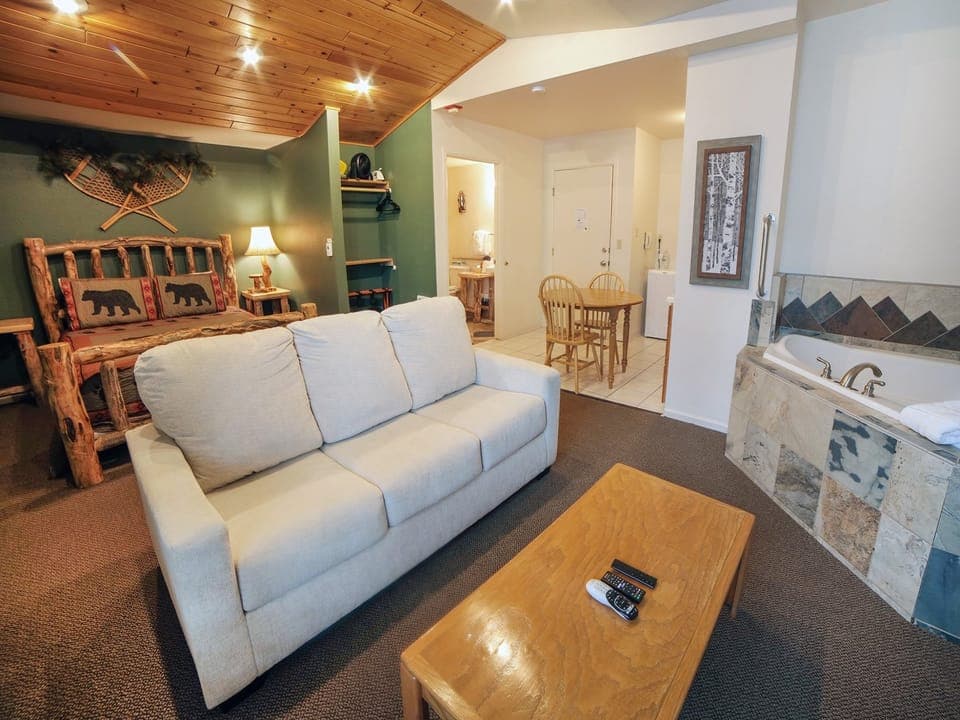Single-Room Suite