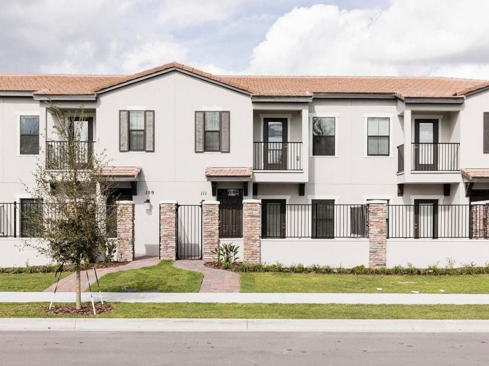 Balmoral2BedFront