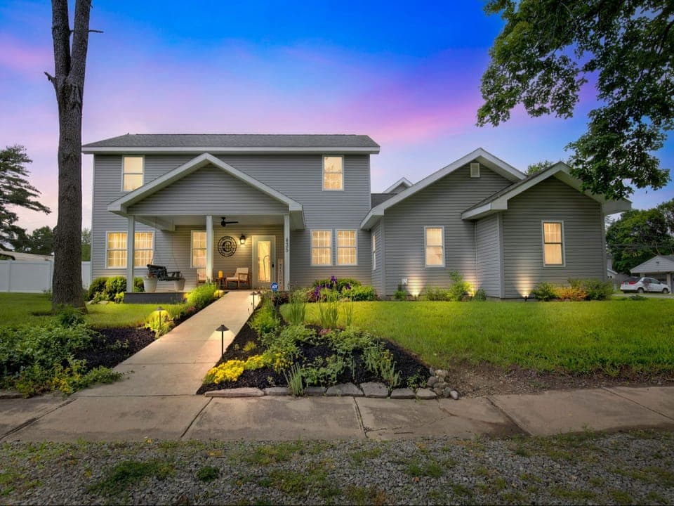 Well Lit, Front Entry of MommyC's Villa Fun House, Private Front and Side Parking