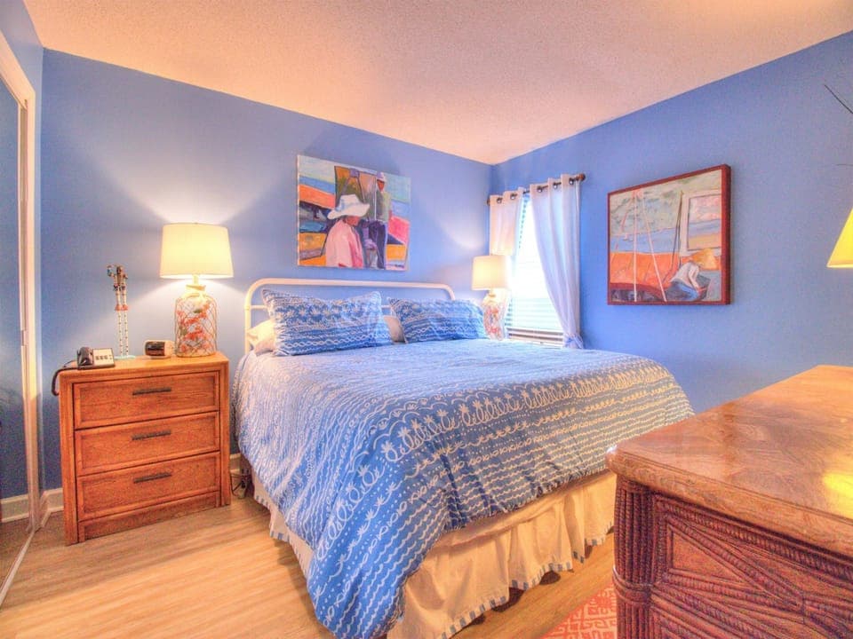 Atlantic Towers 602-print-012-015-Bedroom-4200x2806-300dpi