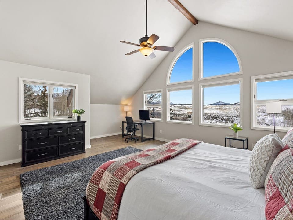 Primary Suite features California Kind, ensuite bathroom and huge walk-in closet
