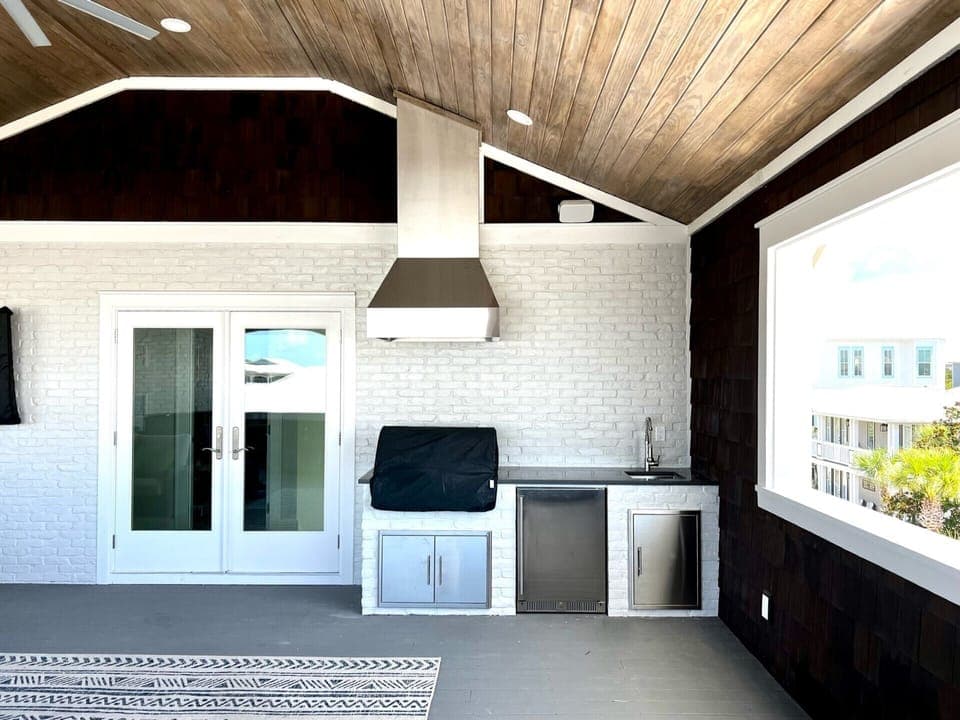 3rd Floor Outdoor Kitchen