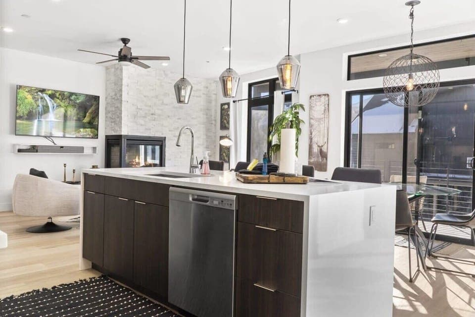 You will love preparing meals and snacks in the kitchen, the home’s open layout will keep you central to all the action so you don’t miss a thing.