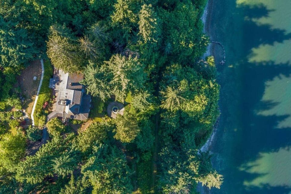 Aerial view of home.