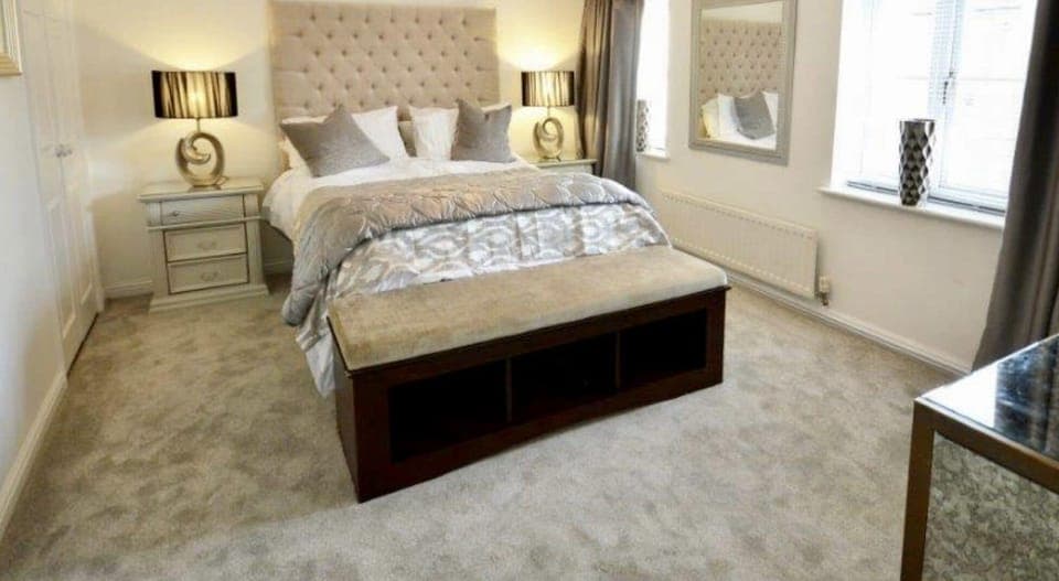 Master Bedroom with Ensuite Bathroom