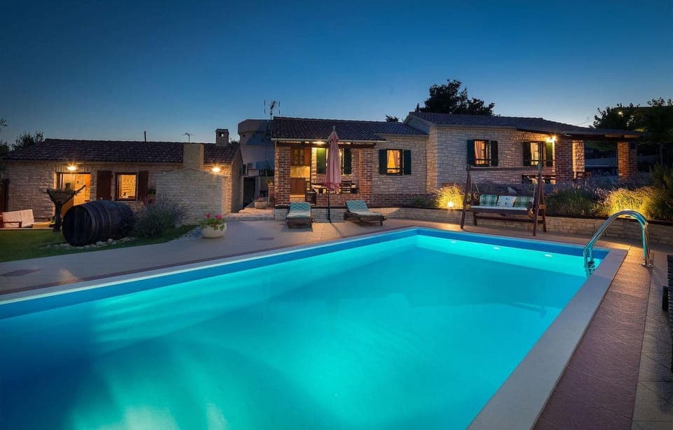 pool