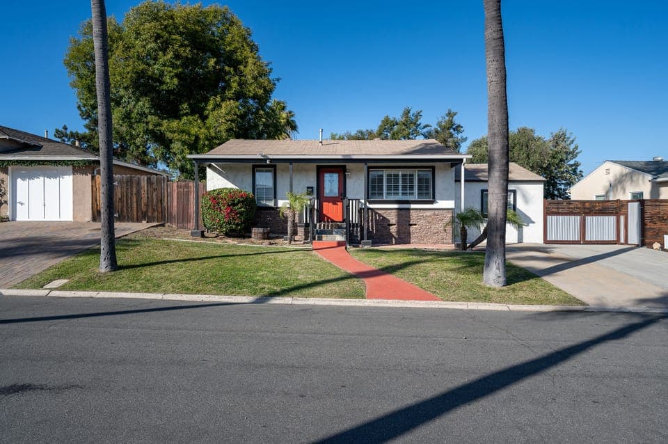 Welcoming front entrance offers easy access for a smooth check in process
