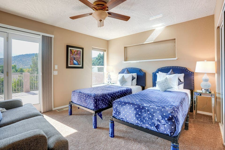 Bedroom 3 | 2 Twin XL Beds