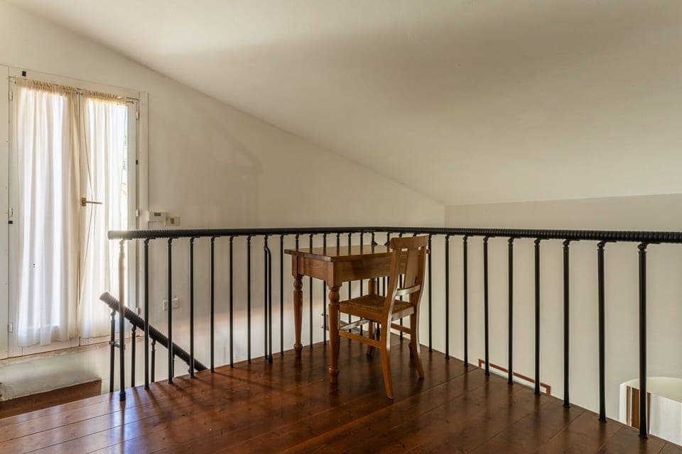 Autumn, Bedroom, Spring, Summer