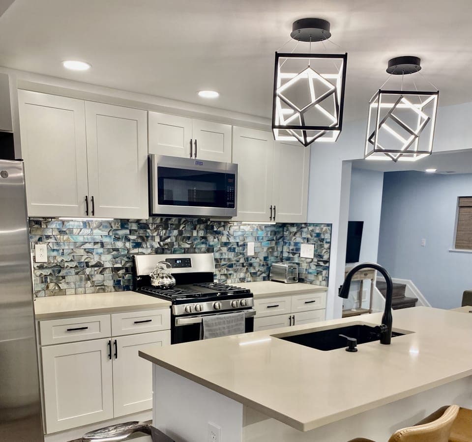 Fully stocked eat in kitchen.