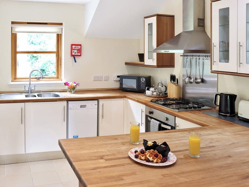 Kitchen | Family Lodge No.3 - Atholl Palace Holidays, Pitlochry