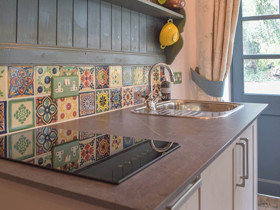 Open plan living space | Cwtch Wrth Plas - Plas Cottages, Talgarreg