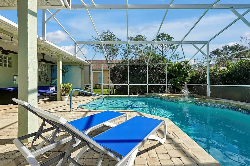 Heated saltwater pool and spa