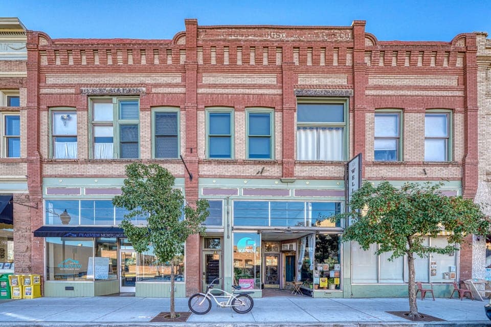 Welcome to The Yooper located on F st and close to everything downtown!
