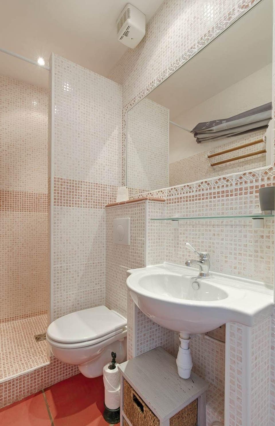 d23cce0b37b3f5e09e38a62251702feffa905c47a432b10e99c5eefa29977939-5a755b169b_v0_w1280xh0_rDEF