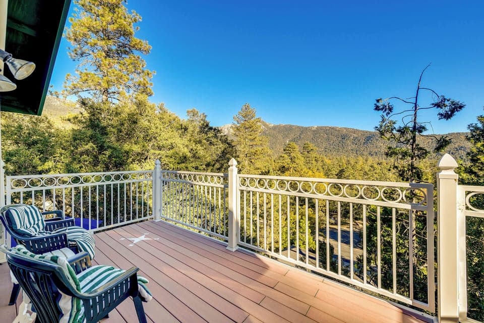 Idyllwild-Pine Cove Vacation Rental | 4BR | 2BA | Stairs Required | 2,146 Sq Ft