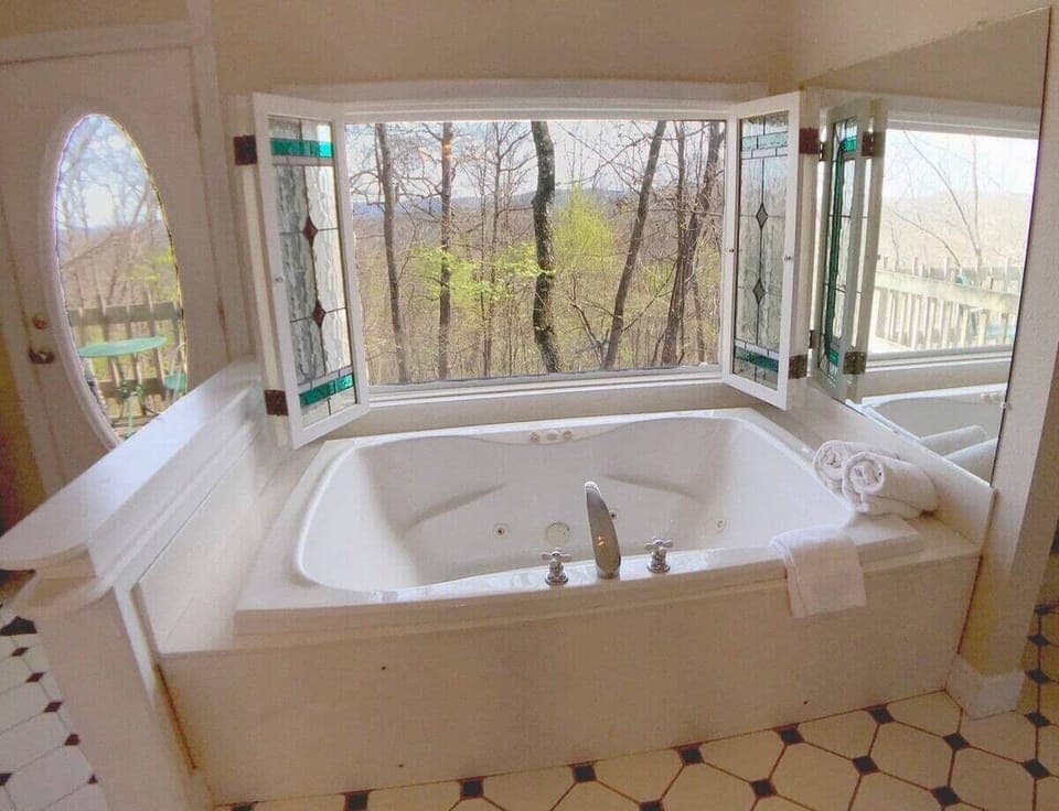XL Jacuzzi tub with a view.