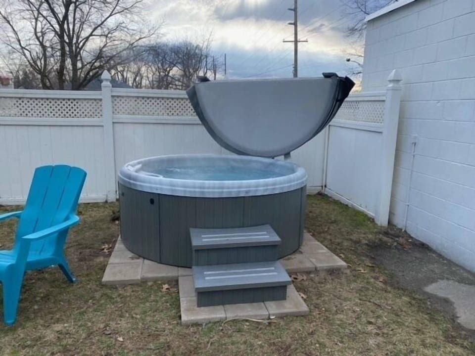 Hot Tub 1