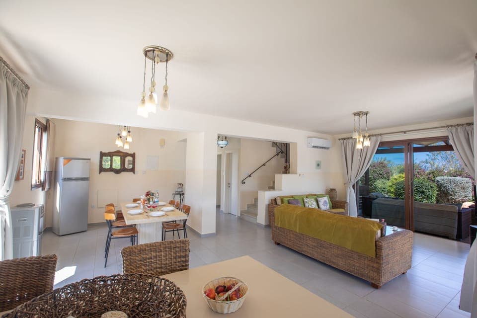 Open-Plan ground floor living room, kitchen and dining area