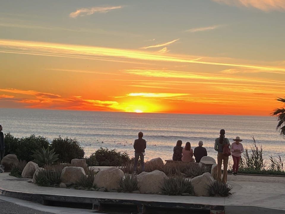 Come Enjoy The Beach and Remarkable Sunsets!