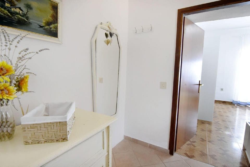 Entrance into the bedroom