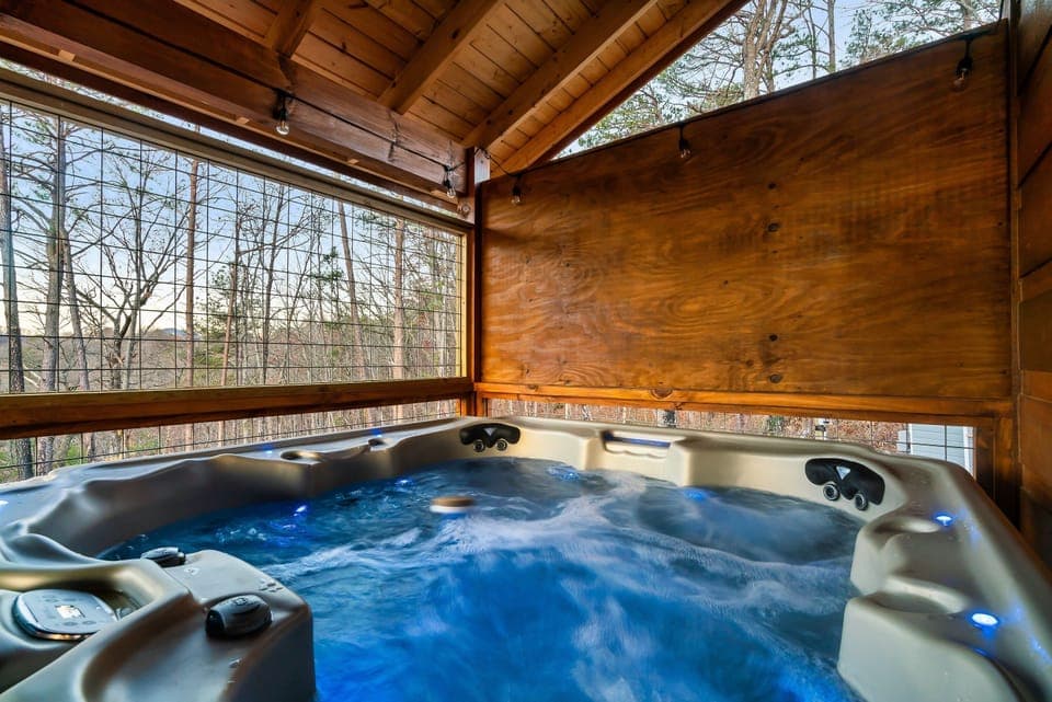 Indoor spa tub