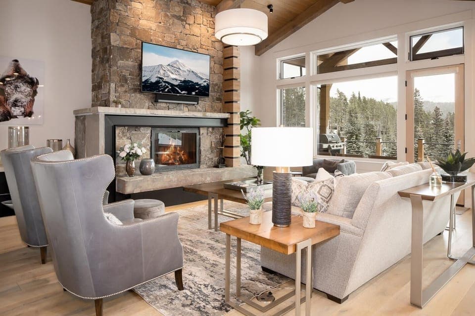 Home Decor, Furniture, Table, Indoors, Living Room