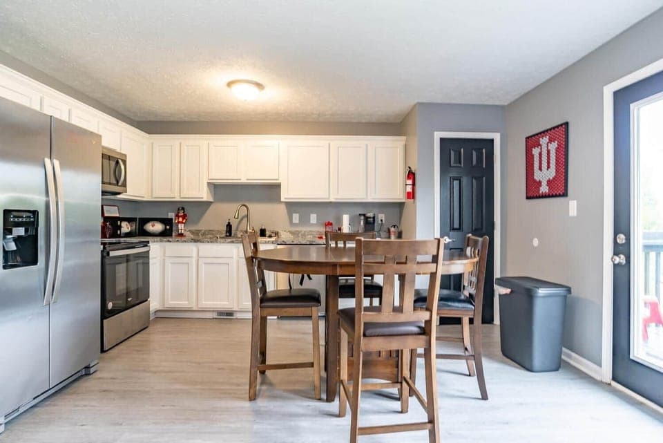 1450 N Willis Dr Unit 4-large-005-019-DSC4060-1499x1000-72dpi