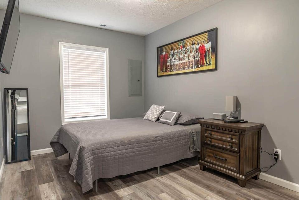 1450 N Willis Dr Unit 2-large-024-008-DSC3983-1499x1000-72dpi