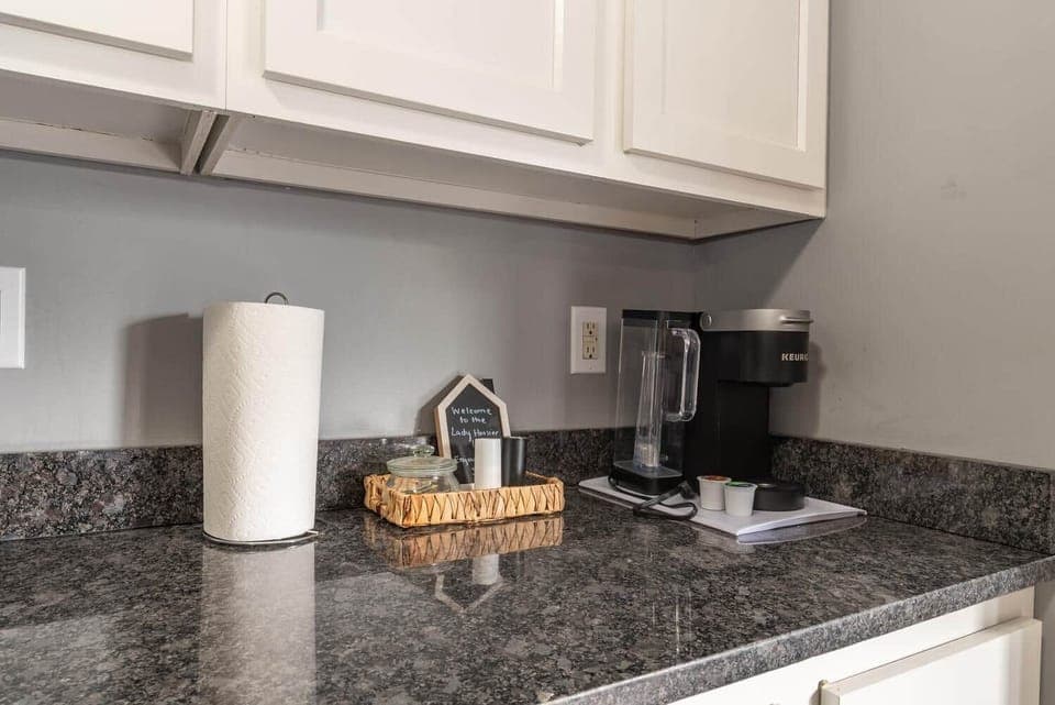 1450 N Willis Dr Unit 2-large-009-010-DSC3955-1499x1000-72dpi