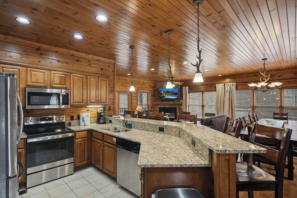 smoky-mountain-lodge-5