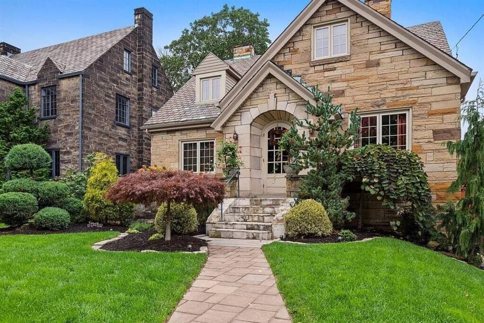 Front entrance - please explore the gardens