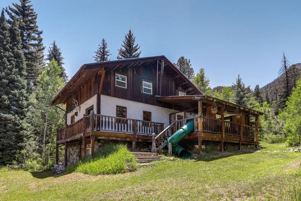 Marble Vacation Rental | 4BR | 2BA | 1,200 Sq Ft | Steps Required
