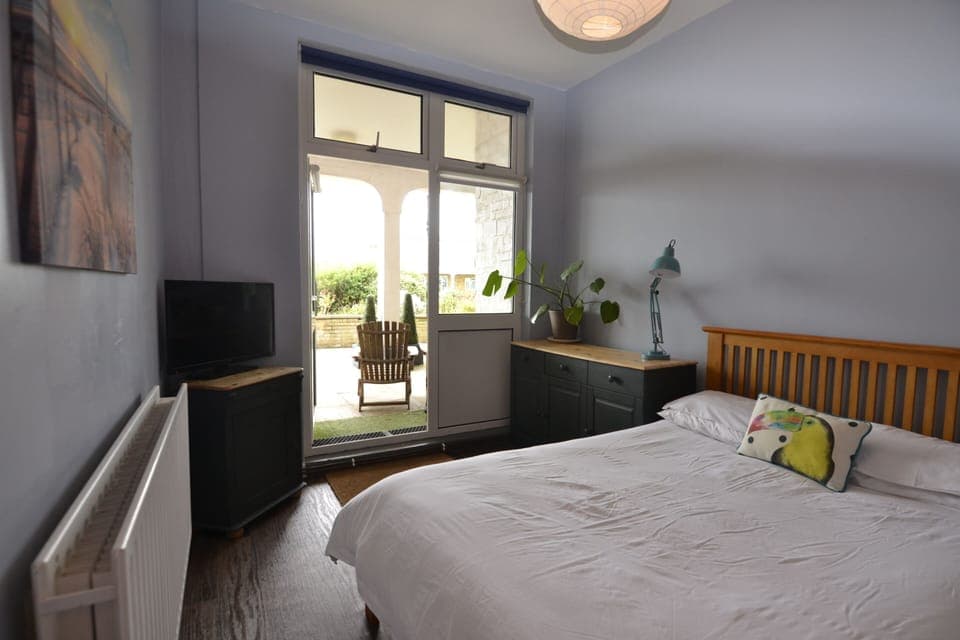 Apartment 6 Master Bedroom