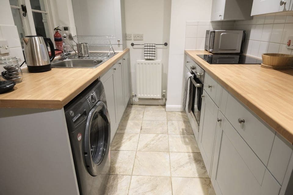 Kitchen - fully equipped