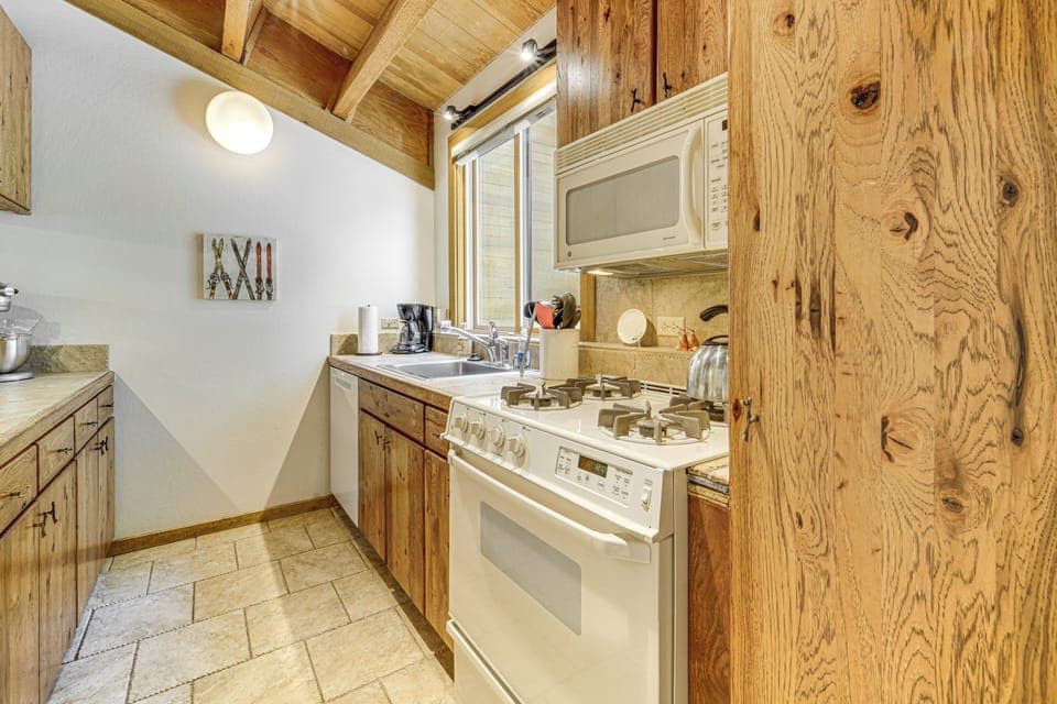 Kitchen | Cooking Basics | Drip Coffee Maker | Trash Bags/Paper Towels