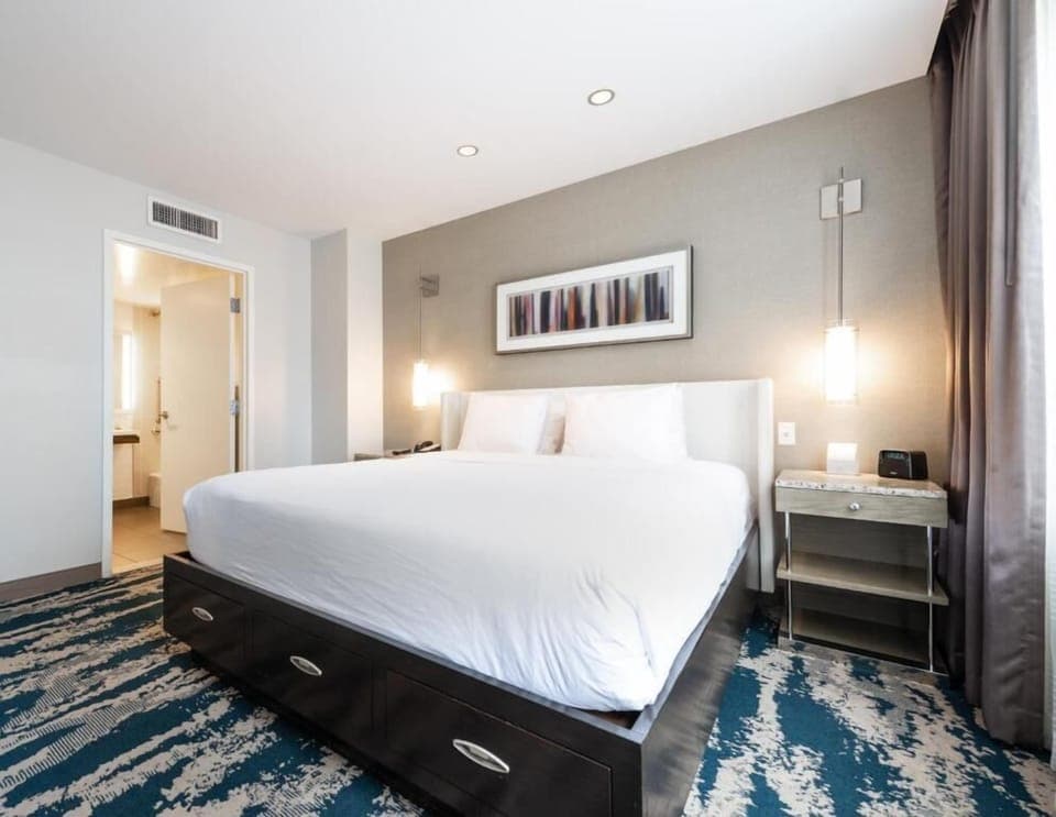 Beautiful Unit with Queen size bed