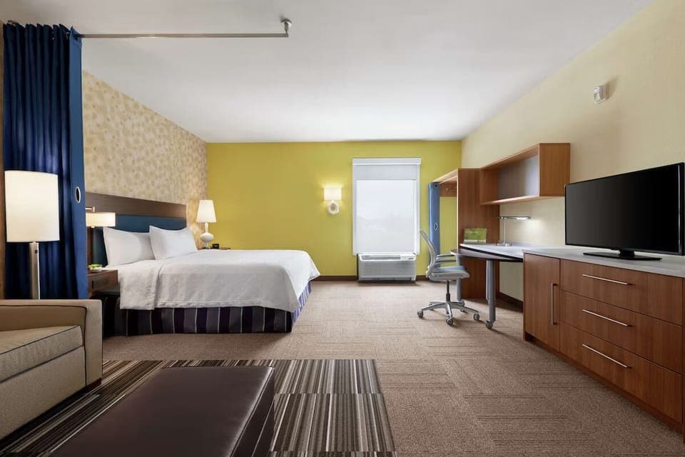Bedroom. Interior and views may vary based on location and availability.