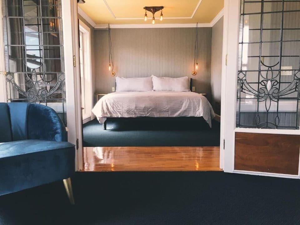 Wake up to vintage charm and bright, airy openness.