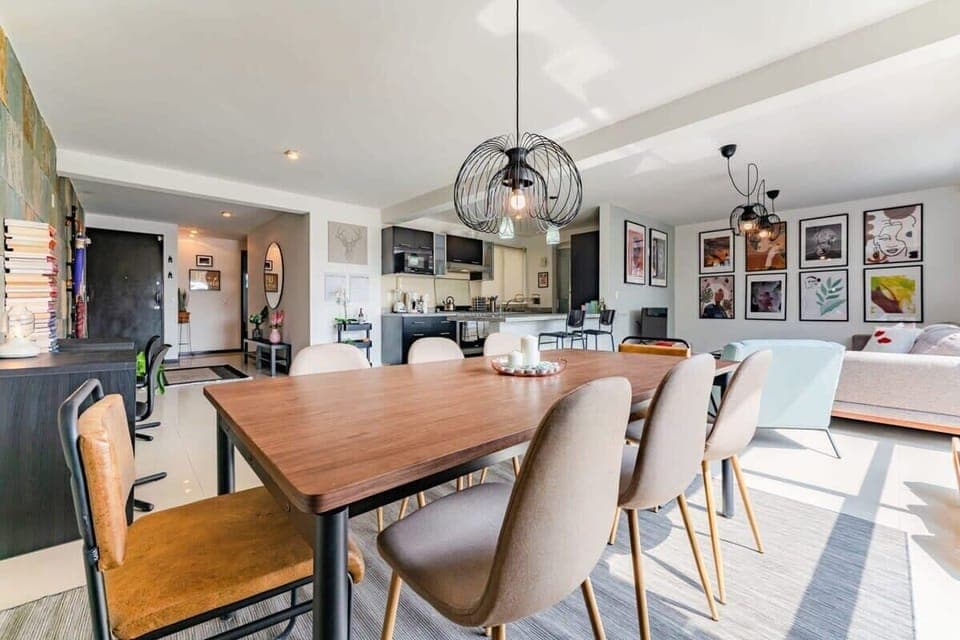 The dining table can seat 8