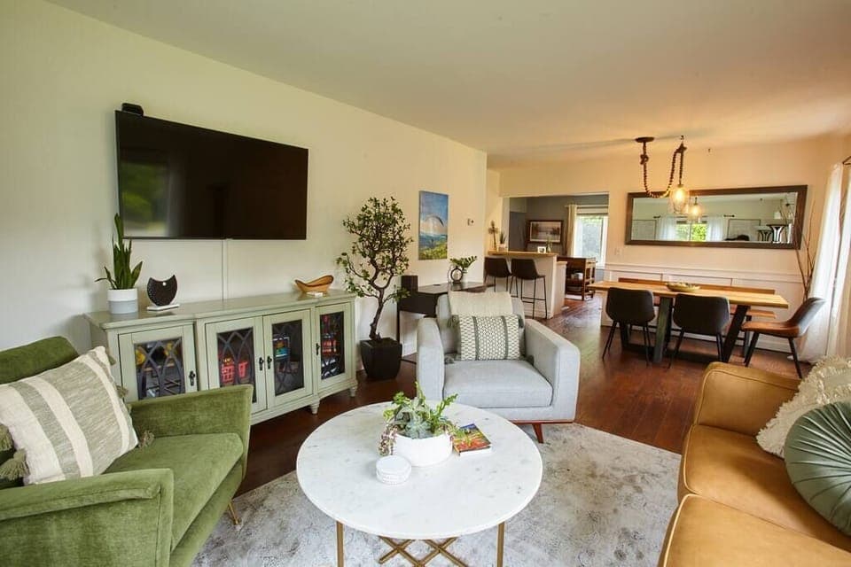 a4e802ed-cf01-4aed-9263-f64779e86652