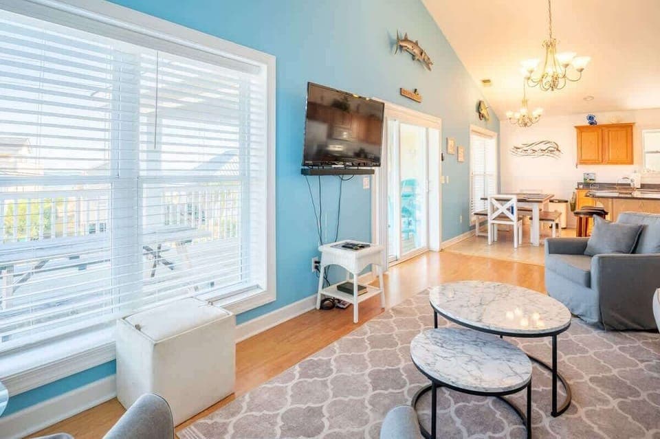 Open Floor Plan Living and Dining