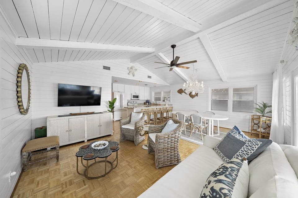 Living Room - Ample Seating - First Floor