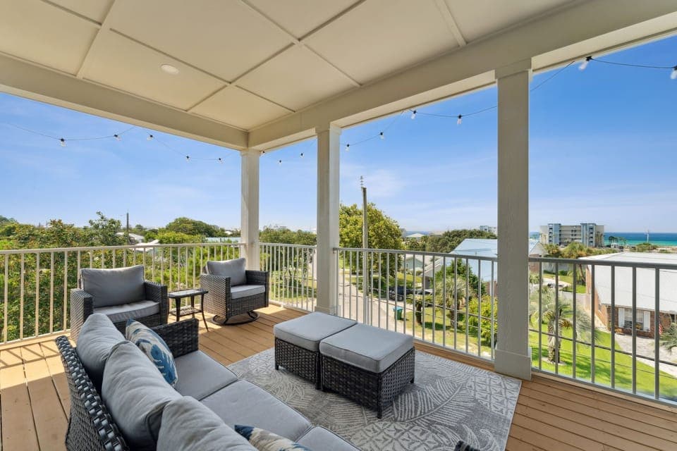 3rd Floor Balcony