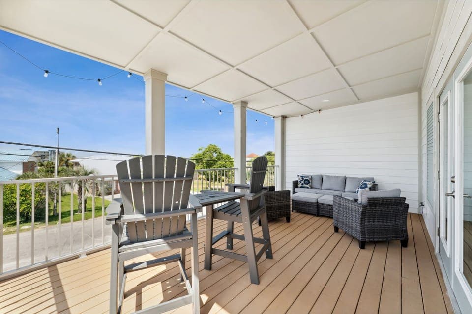 2nd Floor Balcony