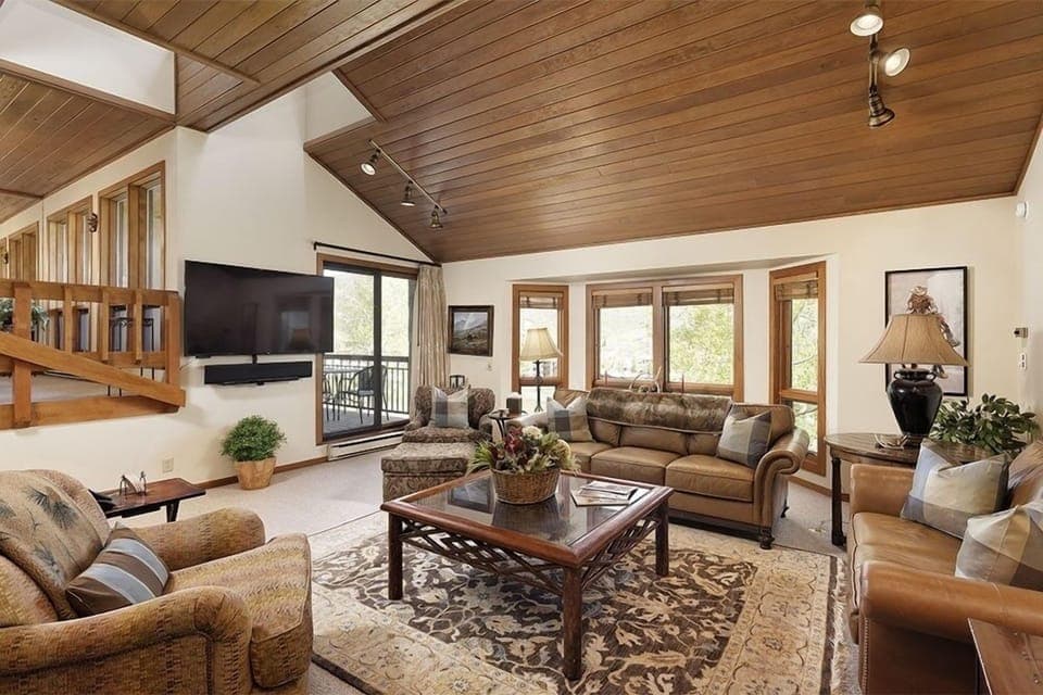 Indoors, Home Decor, Furniture, Living Room, Room