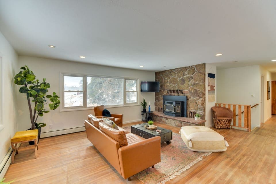 Conifer Vacation Rental | 4BR | 2BA | 1 Step to Enter | 1,580 Sq Ft