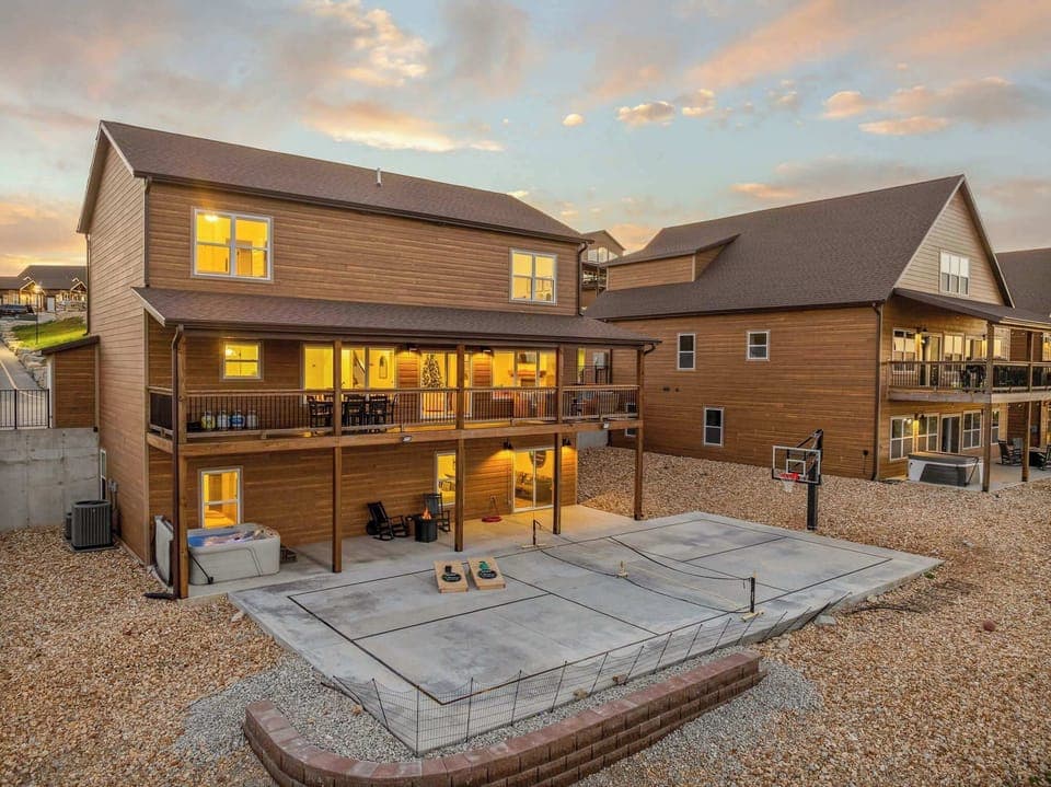 Enjoy your own PRIVATE pickleball and basketball court!