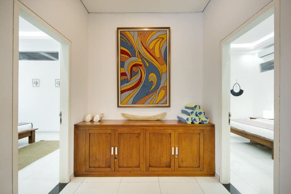 Admire beautiful wall paints frame in the villa