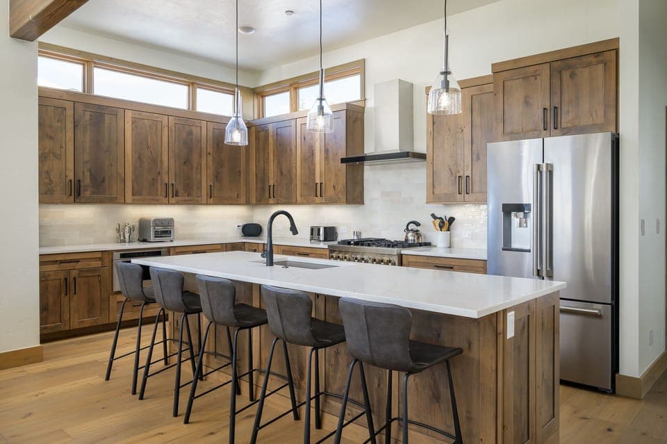 Kitchen Island With Seating For 5